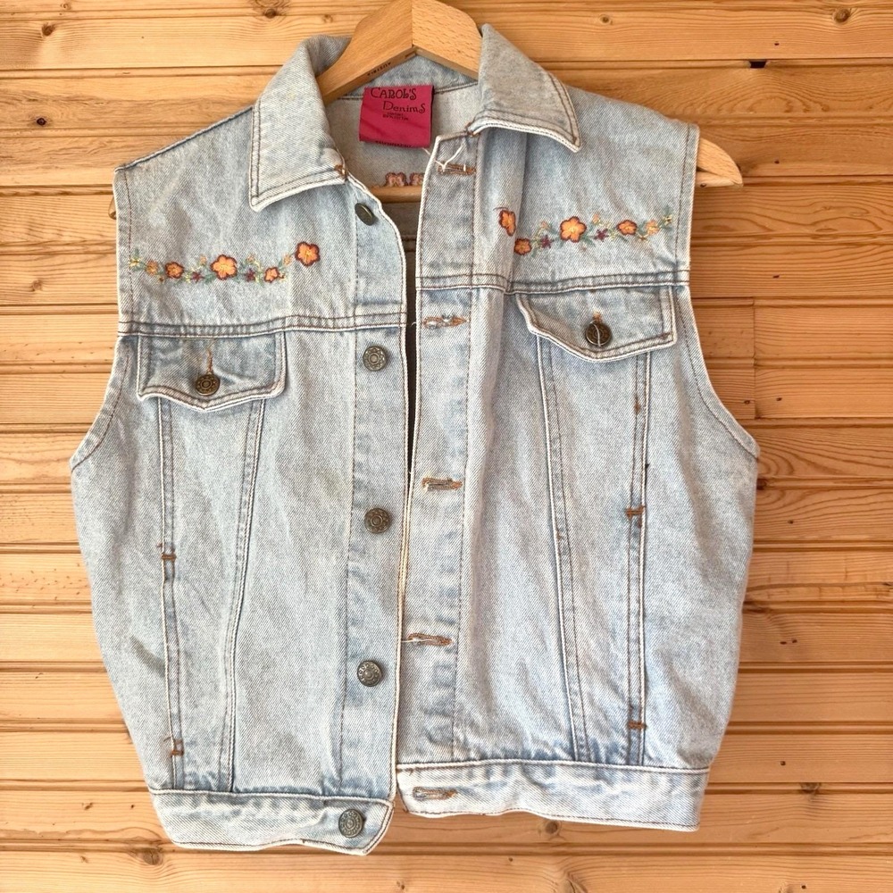 VTG 90s Carol's Denims Jean Vest Floral Embroidery Sz Medium Light Blue Boho